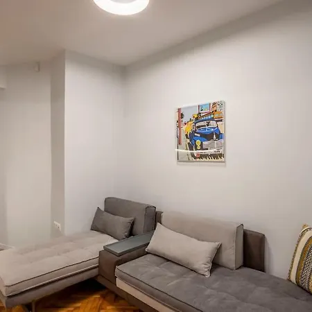 Karolou Ntil- Ground Floor Thessaloniki