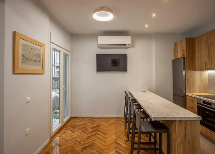 Karolou Ntil- Ground Floor * Thessalonique