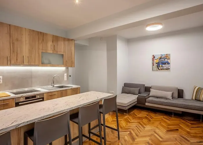 Karolou Ntil- Ground Floor Tesalónica