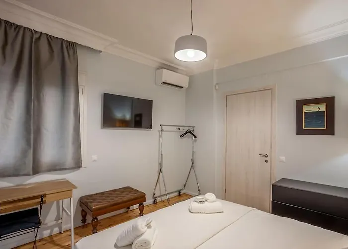 Karolou Ntil- Ground Floor *